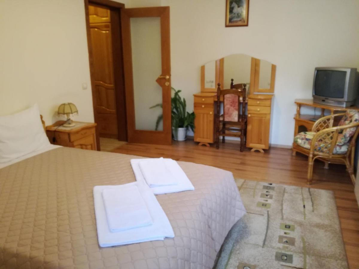 Guest House Benita Devin Esterno foto