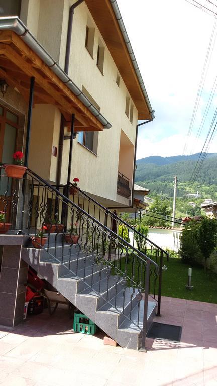 Guest House Benita Devin Esterno foto